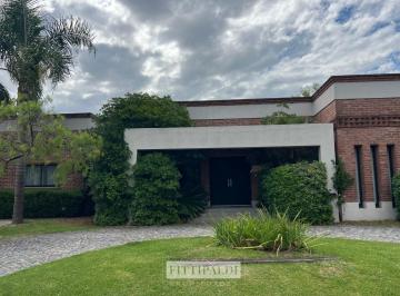 Casa · 220m² · 5 Ambientes · 3 Cocheras · Casa Chalet en Venta en San Andres, Villanueva, Tigre