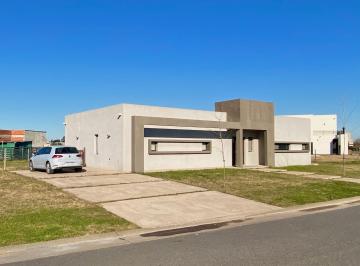 Casa · 178m² · 4 Ambientes · 2 Cocheras · Venta Casa 1 Planta A1 Lote Interno San Sebastián