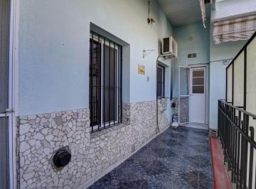 PH · 49m² · 2 Ambientes · PH 2 Amb en Venta Flores Galeria Semicubierta