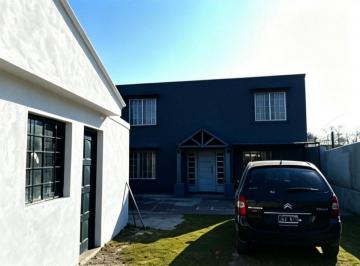 Casa · 270m² · 6 Ambientes · 1 Cochera · Venta Casa 5 Amb Depto 2 Amb, 60 m y Cuotas Campana