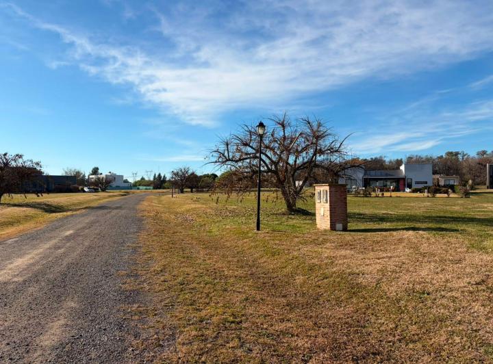 Terreno · 1176m²