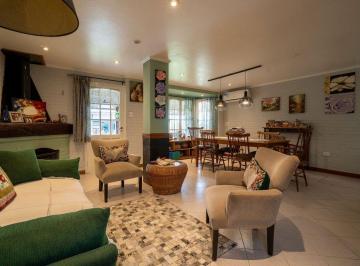 Casa · 198m² · 4 Ambientes · 1 Cochera · Casa en Venta 4 Amb. en Padua Apto Credito