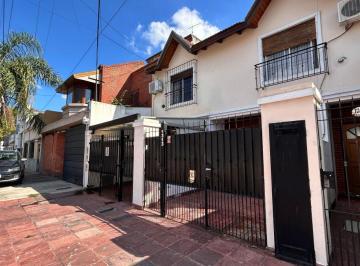 Departamento de 3 ambientes, Lanús · Venta Duplex 3 Ambientes - Cochera y Patio - Excelente Estado