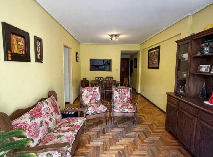 Departamento · 77m² · 4 Ambientes