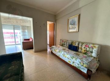 Departamento · 29m² · 1 Ambiente · Departamento un Ambiente a La Calle con Balcón Saliente