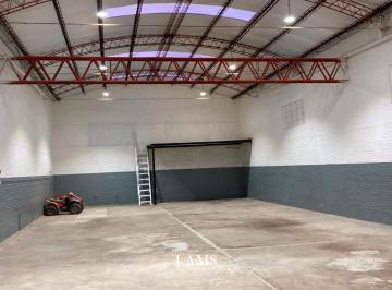 Local comercial · 284m² · 1 Ambiente · Galpón / Depósito en Alquiler – Barrio Las Avs - Zonificacion I1p2