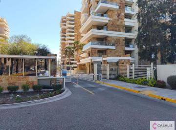 Departamento de 3 ambientes, Godoy Cruz · Departamento en Venta C/ Cochera en Gobernador Benegas