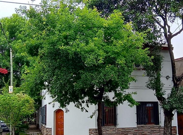Casa · 147m² · 6 Ambientes · 1 Cochera