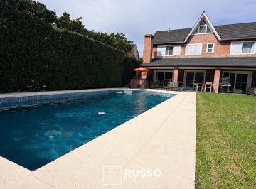 Casa · 372m² · 5 Ambientes · 2 Cocheras · Venta Casa Principal y Casa de Huespedes | Lote 1.646 m² | Barrancas de San Jose