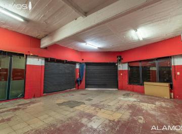 Local comercial · 63m² · Local en Villa Sarmiento Frente Al Campito de Ciudadela