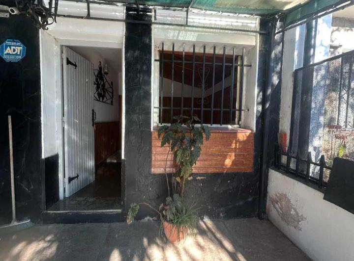 Casa · 90m² · 2 Dormitorios · 1 Cochera