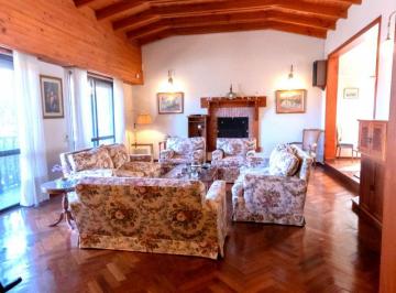 Casa de 8 ambientes, Bahía Blanca · Casa de Categoría en Venta, Palihue, Bahía Blanca