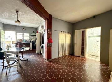 Depósito · 323m² · 5 Ambientes · 1 Cochera · Lote Para Edificar, a 1/c de Av Maipú