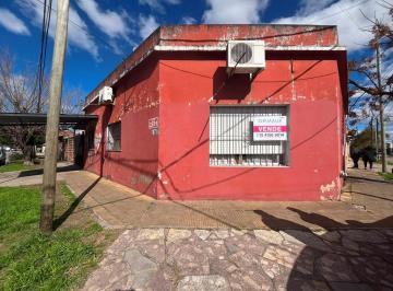 Casa · 129m² · 3 Ambientes · 1 Cochera · Casa Chalet en Venta en San Francisco Solano, Quilmes, G. B. a. Zona Sur