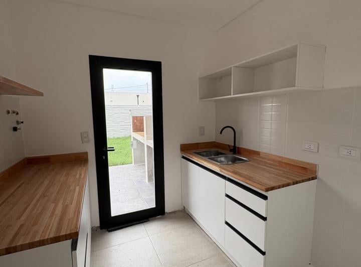 Casa · 113m² · 4 Ambientes · 2 Cocheras
