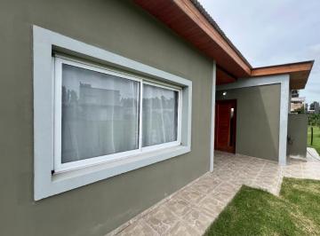 Casa · 100m² · 4 Ambientes · 1 Cochera · Venta Casa 4 Amb en Domselaar Chico