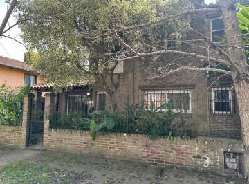 Casa · 180m² · 4 Ambientes · Casa en San Isidro
