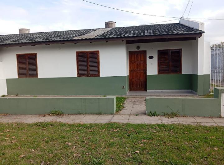 Casa en alquiler en Lanusse · 4 ambientes