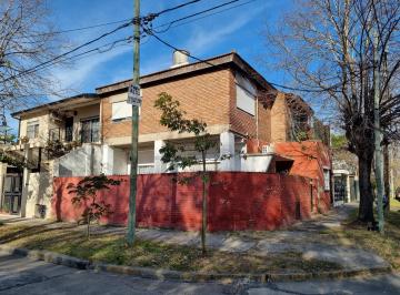 PH · 145m² · 6 Ambientes · PH en Venta en Villa Adelina, San Isidro - 4 Dorm.