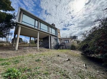Casa · 183m² · 4 Ambientes · 2 Cocheras · Venta Casa Villa Giardino 2 Dorm Pileta