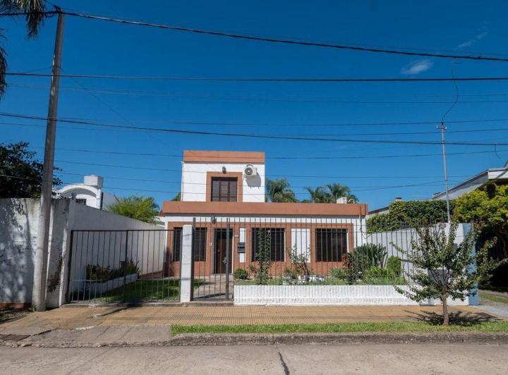 Casa · 182m² · 6 Ambientes