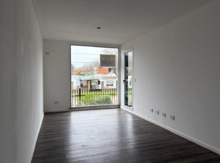 Departamento en alquiler en Granadero Baigorria · 2 ambientes