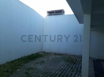 Garage · 87m² · Venta de Cochera en Av Freyre y Juan de Garay