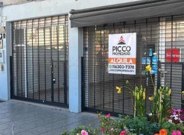 Local comercial · 80m² · 3 Ambientes · Local Comercial Centrico en Lanus Oeste!