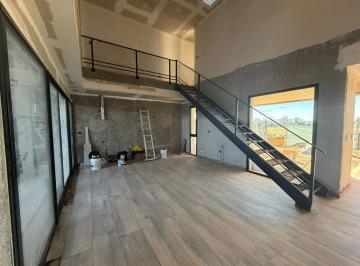 Casa · 140m² · 3 Ambientes · 2 Cocheras · Duplex en Venta y Financiado en Brisas de Manantiales