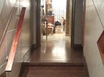 Departamento de 4 ambientes, Avellaneda · Hermoso Semipiso con Patio y Cochera Sobre Av Galicia C/ Expensas Incluidas