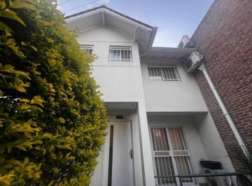 PH · 113m² · 4 Ambientes · 1 Cochera · Venta de PH 4 Ambientes Castelar Norte