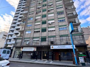 Departamento de 5 ambientes, Lomas de Zamora · Departamento de 5 Ambientes con Cochera en Lomas de Zamora