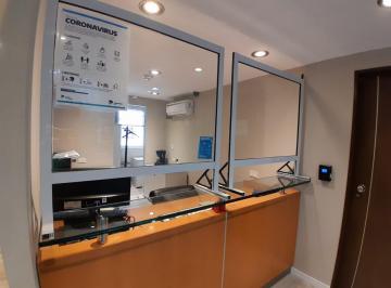 Oficina comercial · 215m² · Piso de Oficina Remodelado en Maipú y Lavalle - Venta / Alquiler