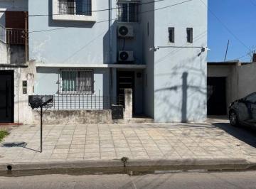 Casa de 4 ambientes, Lomas de Zamora · Casa Moderna Estilo Americana Desarrollada en Dos Plantas: 4 Amb. en Venta.