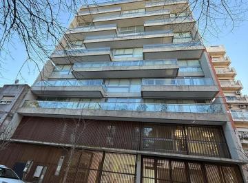 Oficina comercial · 42m² · Vivienda/oficina en Alquiler, en Calle 56 E 13 y 14