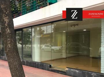 Local comercial · 75m² · 4 Ambientes · Excelente Salon/local Comercial en San Martin, Mendoza