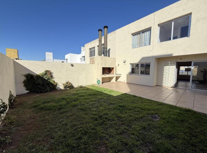 Casa · 125m² · 4 Ambientes