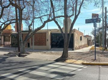Casa · 112m² · 3 Dormitorios · 2 Cocheras · Casa en Alquiler