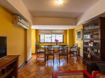 Departamento · 87m² · 5 Ambientes · 1 Cochera · Venta - Departamento Tres Dorm. con Cochera - Centro Rio