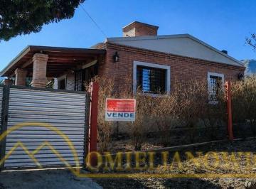 Casa de 1 ambiente, Capilla del Monte · Chalet de Excelente Calidad Sobre Boulevard en B° Las Gemelas, Capilla del Monte (01 - 280)