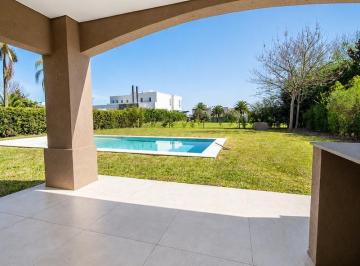 Casa · 360m² · 6 Ambientes · 8 Cocheras · Casa en Venta 6 Ambientes La Reserva Cardales, Campana | a Estrenar | Piscina | Master Suite