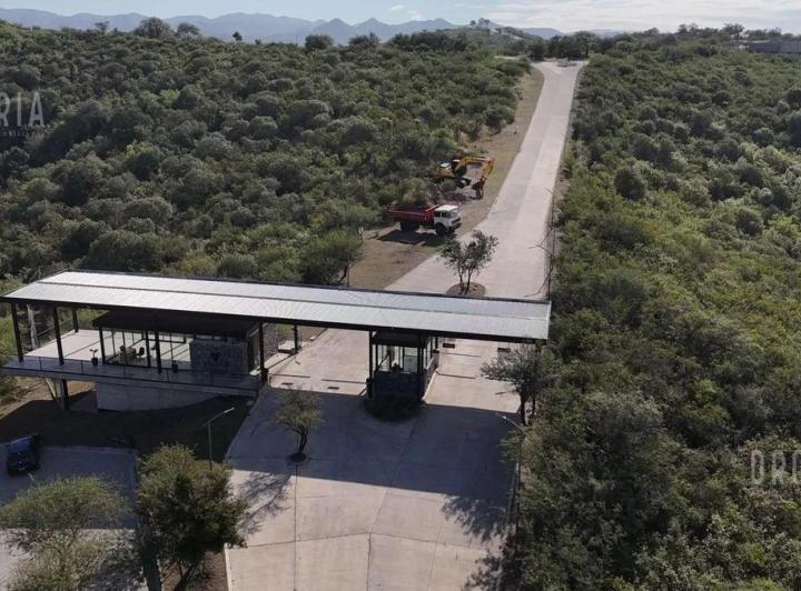 Terreno · 1087m²