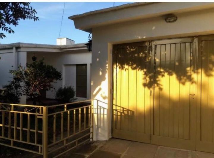 Casa · 140m² · 6 Ambientes · 1 Cochera