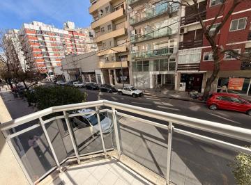 Departamento · 60m² · 3 Ambientes · 1 Cochera · Departamento de Tres Ambientes en Alquiler con Cochera Cubierta