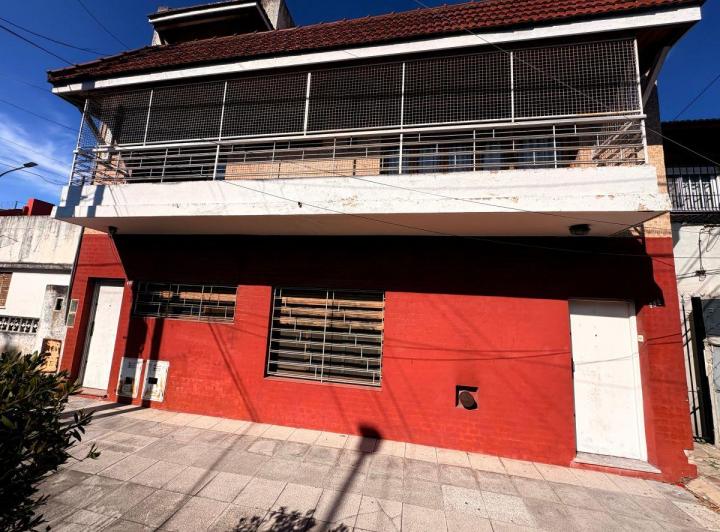 Casa · 1m² · 3 Ambientes