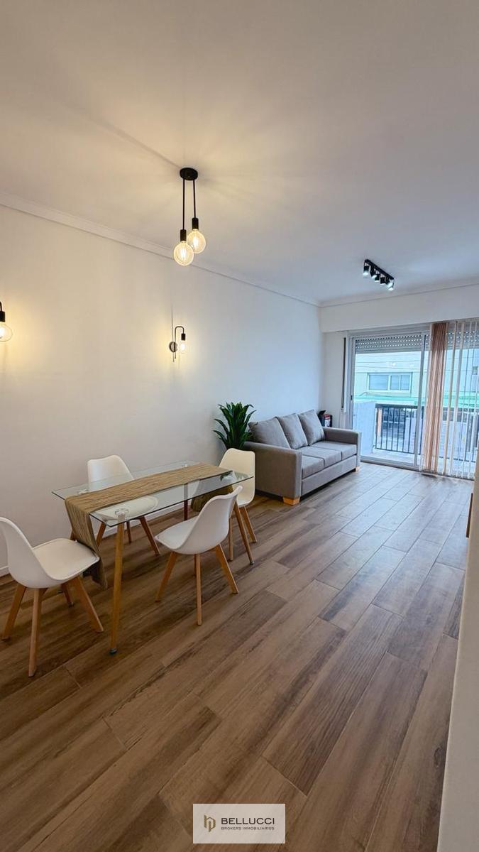 Departamento de 2 ambientes c/dependencia reciclado en venta