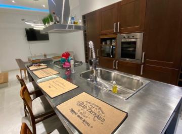 PH de 4 ambientes, Tandil · PH de 100 m² con 2 Dorm. en Venta y Alquiler en Centro