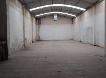 Bodega-Galpón · 220m² · Alquiler Galpón Zona Juan B Justo