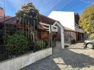 Casa · 183m² · 4 Ambientes · 2 Cocheras · Venta Casa 4 Ambientes Barrio San José