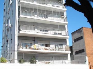 Departamento · 36m² · 2 Ambientes · Dto de 2 Ambientes Lateral en Alquiler